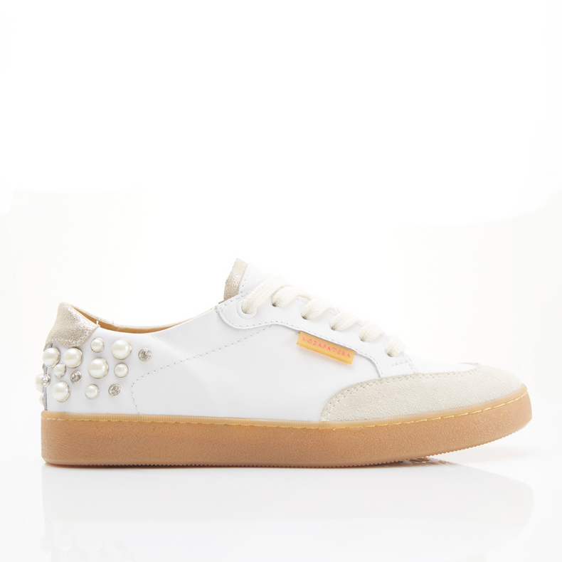 Zapatilla Urbana Blanca con Perlas