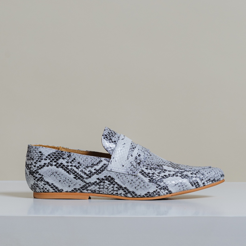 Amelia I Mocasín