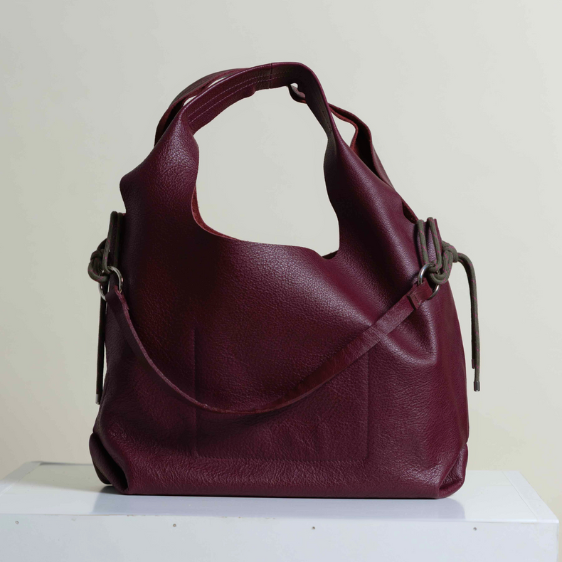 Mila I Cartera