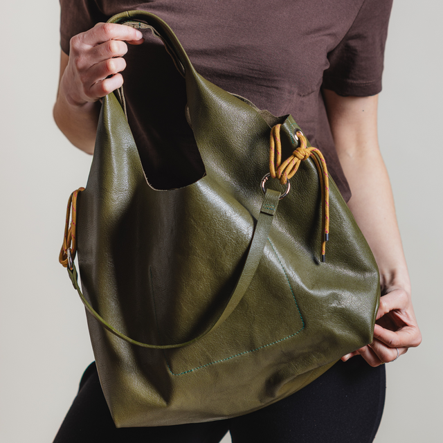 Mila I Cartera